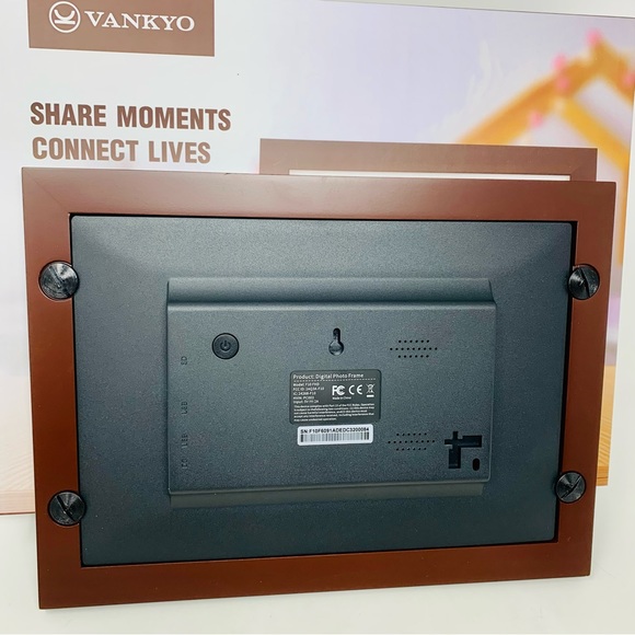 VANKYO F10 FHD WiFi Digital Photo Frame 10.1 " Touch Screen 16 GB Storage - Picture 5 of 7